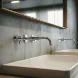 Torneira de lavatório embutida Waterrevolution Flow de 3 furos cromada com bico de 21 cm T1163F01-21