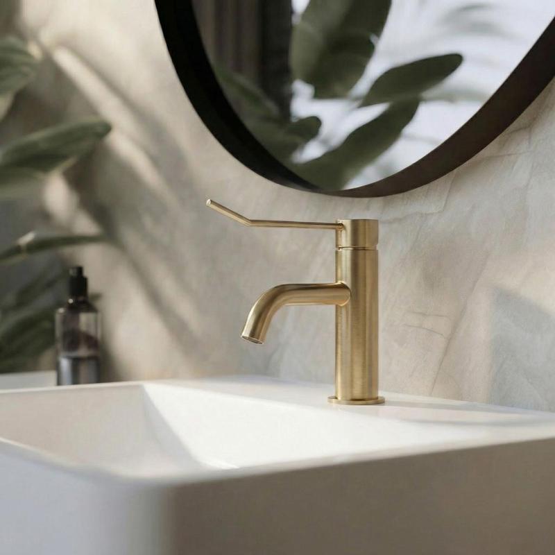 Torneira para lavatório Watervolution Flow incl. tampão de clique em latão escovado T111LE