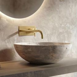 Torneira de lavatório embutida Waterrevolution Flow com placa de cobertura em latão escovado com bico de 21 cm T1161LE-21