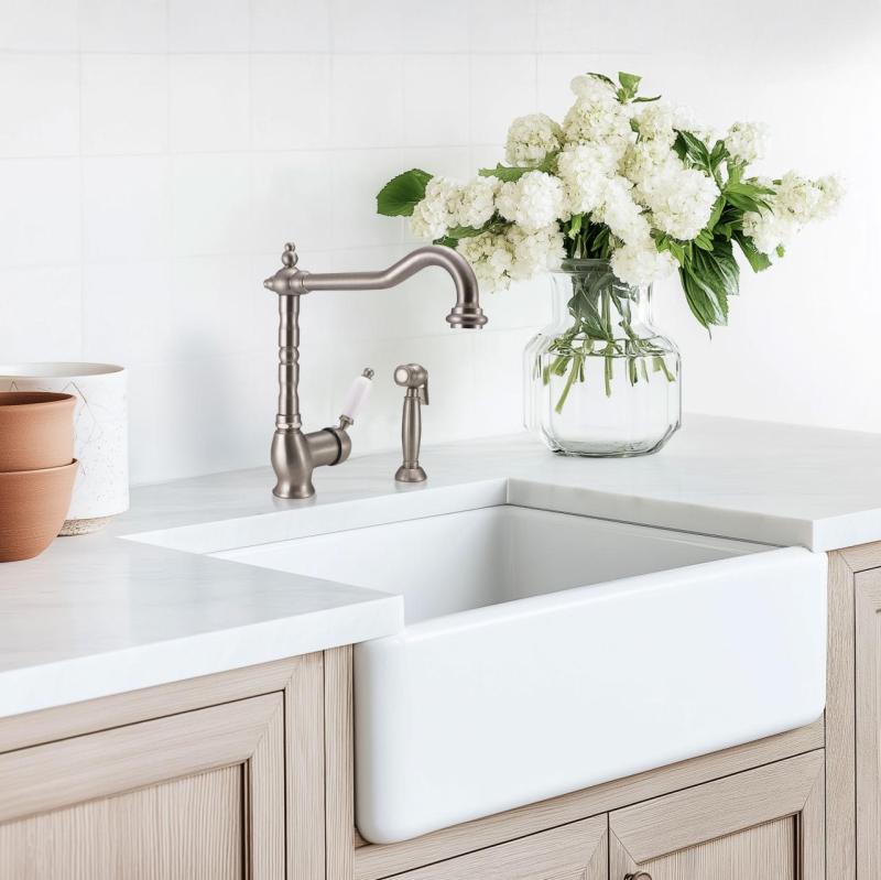 PB Nostalgic kitchen tap with separate pull-out stainless steel hand shower