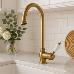 Torneira de cozinha clássica PB com alavanca única e bica giratória de 200 mm Bronze 1208953114