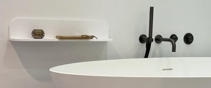 Solid-S Planchet Cesto de duche em superfície sólida, branco mate, 120 x 12 cm, com fixação oculta 1208953449