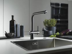 Franke torneira de cozinha com sensor preto escovado Atlas Neo bica giratória 115.0625.525