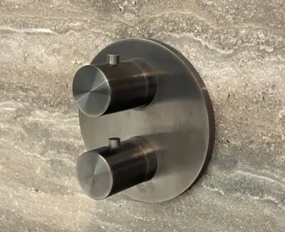 SB Universale Round Misturador Termostático Embutido com 2 Saídas PVD Gun Metal 1208955168