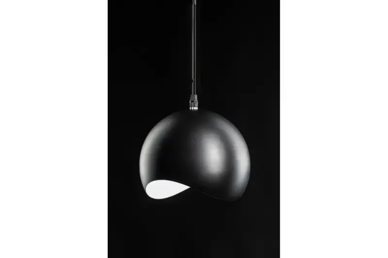 Luminária pendente preta esférica Decor Mavia 0931