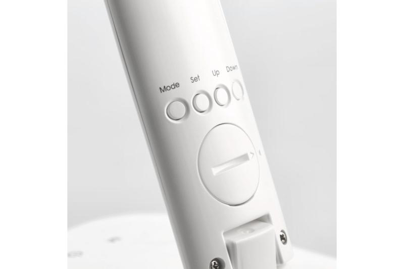Luminária de Mesa Decor LINEAR 7W 420lm AC220-240V 3-CCT Dimerizável em 5 Etapas PF>0,5 RA>80 branca. 1208962500