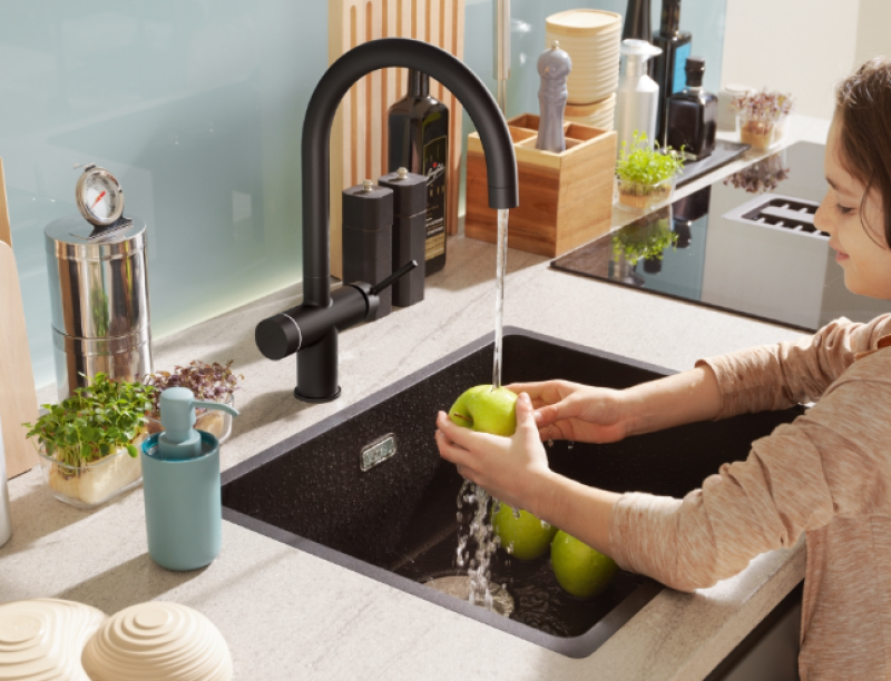 Franke Maris water hub caldeira 7L 3-1 com torneira de água fervente eletrônica Touch preto fosco com bypass waterhub 1208967856