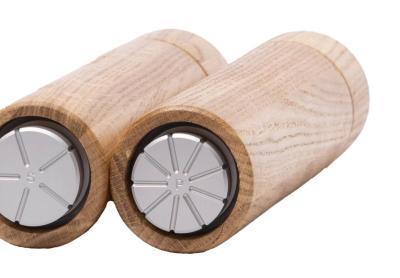 Woodsea Upside Down Oak - Moinho de sal de madeira de carvalho Ø5.4x22.5 cm 1208971591