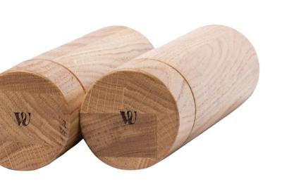 Woodsea Upside Down Oak - Moinho de pimenta de carvalho Ø5.4x22.5 cm 1208971592