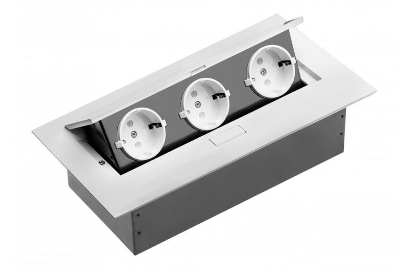 Tomada de embutir, 3xSCHUKO, cabo 1,5 m, branca