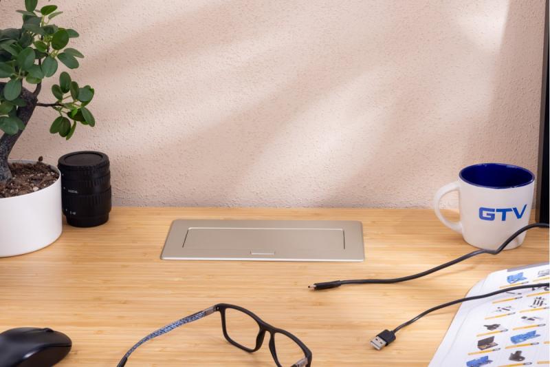 Tomada para móveis MULTISOFT, 2xSCHUKO, USB A+C, RJ45, cabo 1,5 m, alumínio