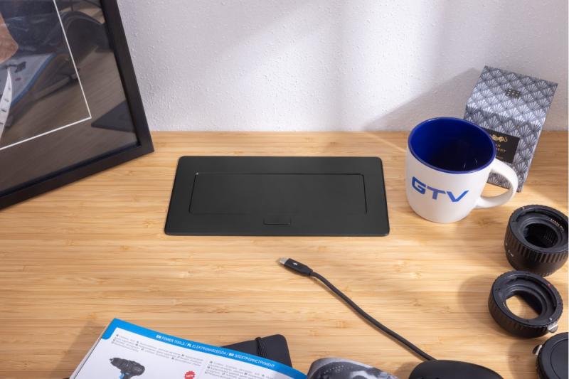 TOMADA DE MÓVEIS MULTISOFT 2x Tomada com Aterramento, USB A+C, RJ45, Cabo de Alimentação com Plugue, Preto