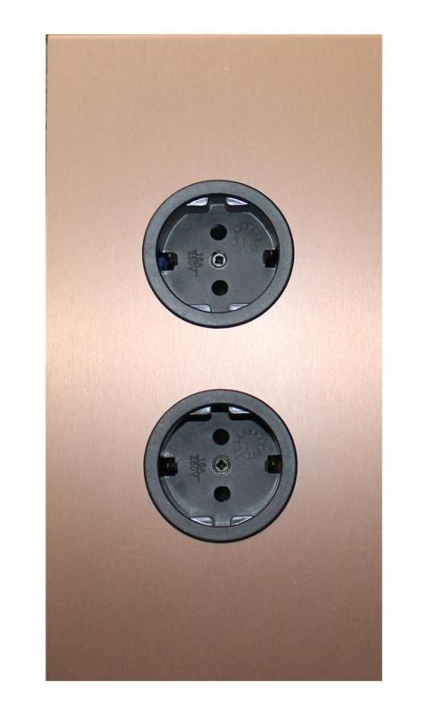 Indux Corner Coluna de energia com 2 tomadas com terra Randaarde Koper 1208972279