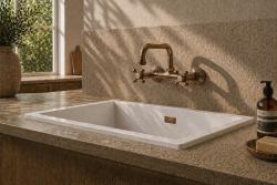 Aquanello Heritage Ascot Torneira de cozinha clássica de parede com bico superior em bronze BN-4110-HA